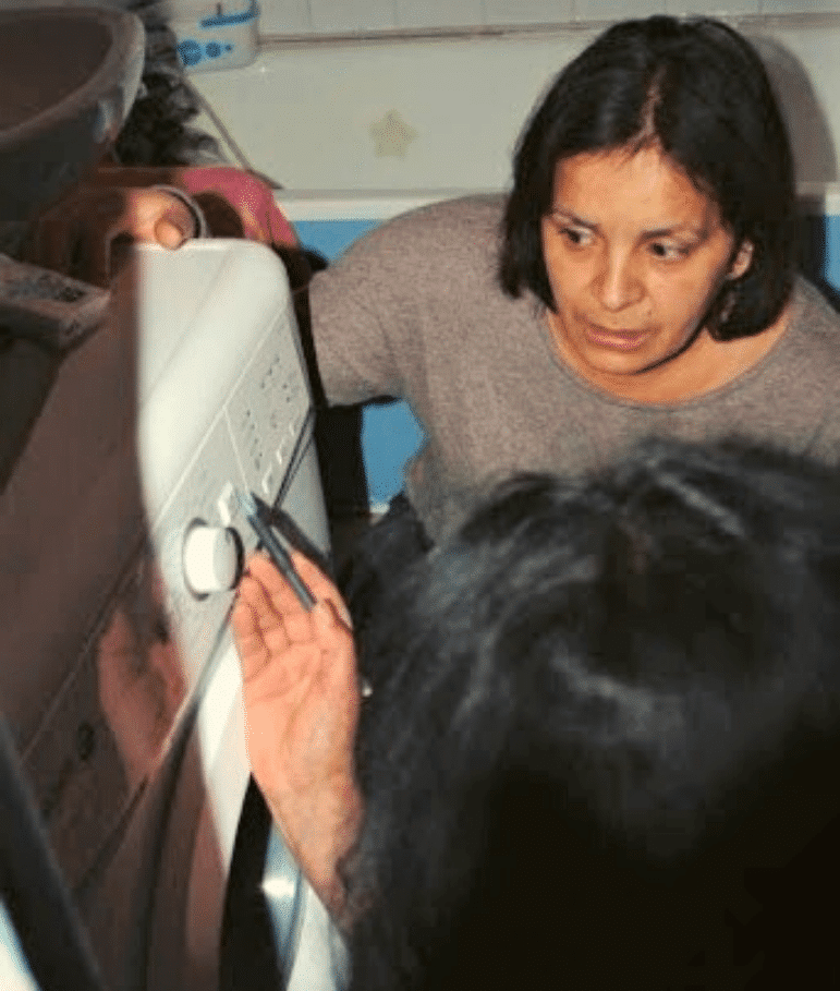 Femme précarité énergétique - visite Geres Femme précarité énergétique - visite Geres