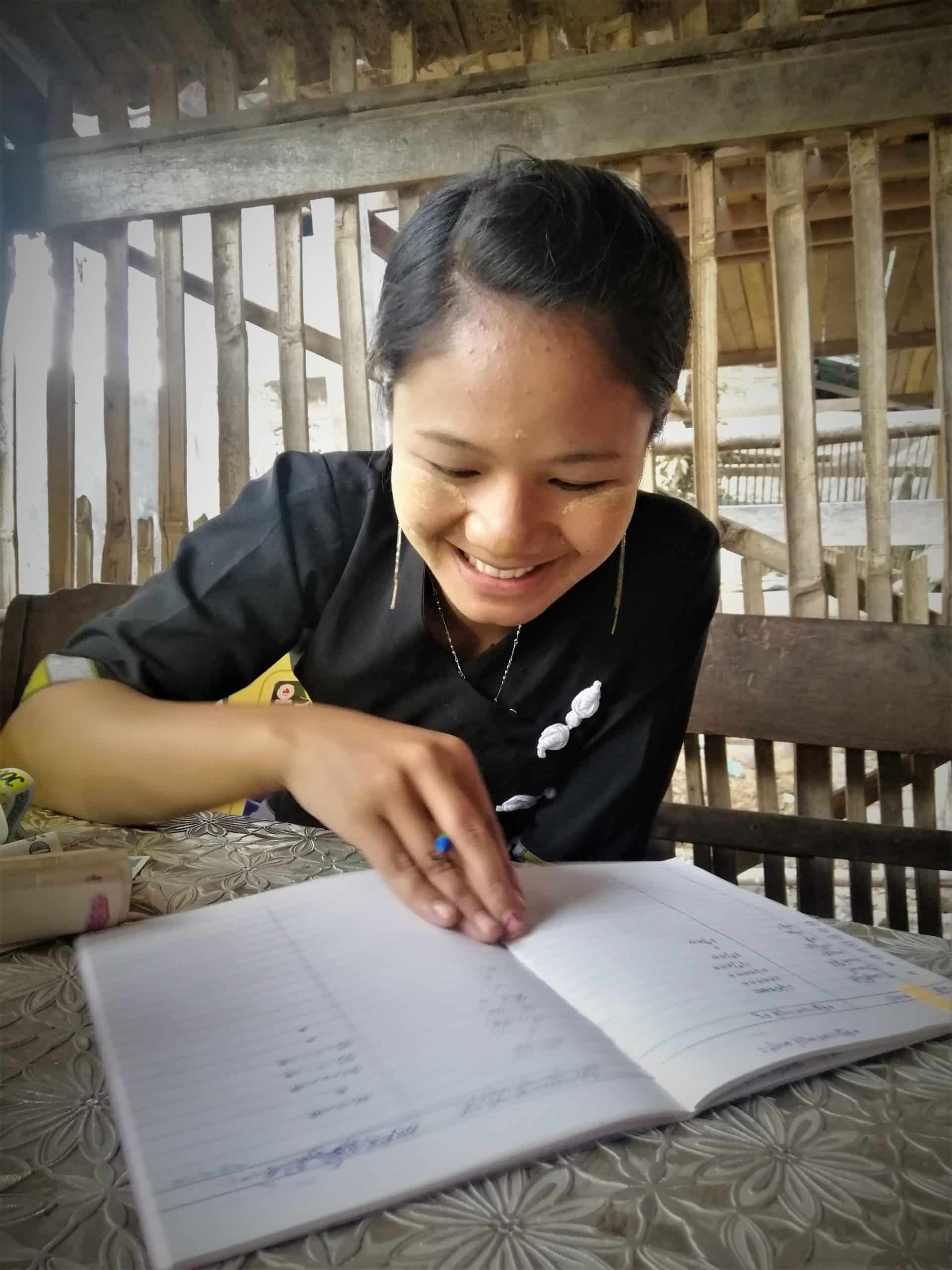Femme entrepreneure Myanmar transition énergétique
