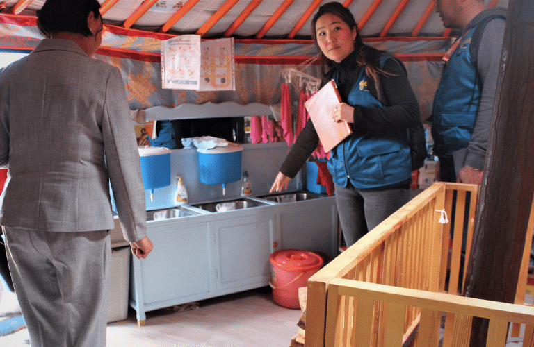 Renovating schools in Mongolia with Geres-1