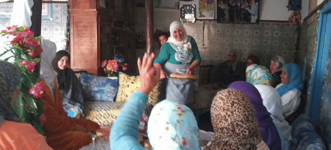 Au Maroc, des coopératives de femmes sensibilisées à la cuisson à haute performance énergétique et la micro-finance verte